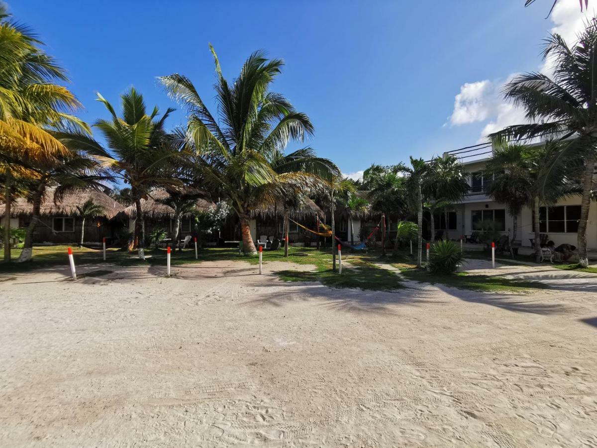 Las Cabanas Del Doctor Mahahual Luaran gambar